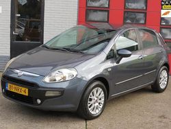 Blauw (metallic) Gebruikt 2010 Fiat Punto Evo Dynamic Hatchback | € 2.950 (Eerlijke prijs)