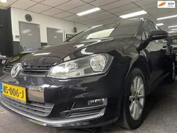 Zwart, metallic lak Gebruikt 2016 VW Golf VII Trendline Hatchback | € 9.449 (Eerlijke prijs)