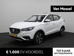 Wit Gebruikt 2020 MG ZS Luxury Sedan | € 14.900 (Eerlijke prijs)