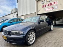 Blauw Gebruikt 2001 BMW 316 Executive Sedan | € 999 (Super prijs)
