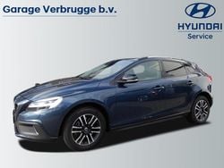 Blauw Gebruikt 2018 Volvo V40 Stationwagen | € 19.950 (Goede deal)