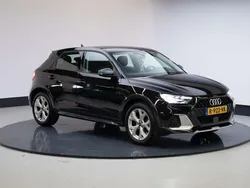 Zwart Gebruikt 2022 Audi A1 Advanced Hatchback | € 24.450 (Eerlijke prijs)