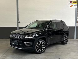 Zwart (metallic) Gebruikt 2018 Jeep Compass Limited SUV | € 16.250 (Iets duurder)