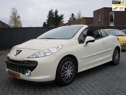Beige Gebruikt 2008 Peugeot 207 CC Cabriolet | € 3.950 (Iets duurder)