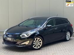 Zwart Gebruikt 2011 Hyundai i40 Edition Stationwagen | € 7.250 (Eerlijke prijs)
