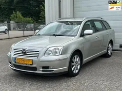 Grijs Gebruikt 2004 Toyota Avensis Luna Stationwagen | € 2.245 (Eerlijke prijs)