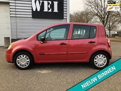 Rood Gebruikt 2005 Renault Modus Authentique MPV | € 1.499 (Super prijs)
