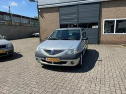 Grijs Gebruikt 2006 Dacia Logan Lauréate Sedan | € 1.690