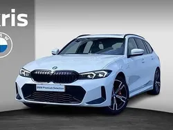 Wit Gebruikt 2024 BMW 320 M Sport Stationwagen | € 43.900 (Iets duurder)