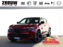 Rood Nieuw 2025 Alfa Romeo Junior Edizione Speciale SUV | € 40.900 (Eerlijke prijs)