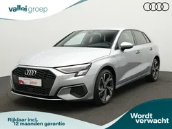 Zilver Gebruikt 2022 Audi A3 Sportback e-tron S-Line Sedan | € 32.450 (Eerlijke prijs)
