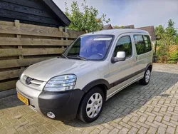 Grijs Gebruikt 2005 Peugeot Partner MPV | € 3.250 (Duur)