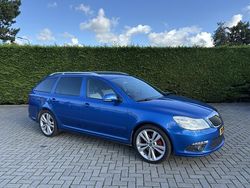 Blauw Gebruikt 2009 Skoda Octavia RS Hatchback | € 4.750 (Goede deal)