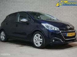 Blauw Gebruikt 2019 Peugeot 208 Signature Sky Hatchback | € 10.950 (Goede deal)