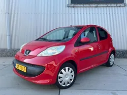 Rood Gebruikt 2006 Peugeot 107 Hatchback | € 1.450 (Eerlijke prijs)