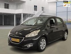Zwart Gebruikt 2012 Peugeot 208 Hatchback | € 3.599 (Eerlijke prijs)