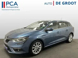Blauw, metallic lak Gebruikt 2017 Renault Mégane GrandTour LIMITED Stationwagen | € 11.850 (Eerlijke prijs)