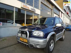 Blauw, metallic lak Gebruikt 2003 Suzuki Grand Vitara SUV | € 4.950 (Eerlijke prijs)