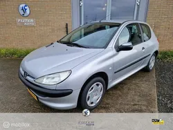 Grijs Gebruikt 2000 Peugeot 206 Hatchback | € 995 (Eerlijke prijs)