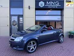 Grijs Gebruikt 2007 Opel Tigra Cabriolet | € 2.195 (Eerlijke prijs)