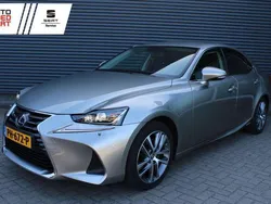 Lexus IS300h