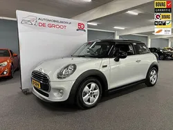 Wit Gebruikt 2016 Mini Cooper Business Hatchback | € 12.950 (Goede deal)