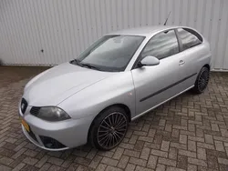 Zilver Gebruikt 2006 Seat Ibiza Hatchback | € 1.695 (Eerlijke prijs)