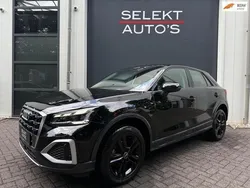 Zwart Gebruikt 2020 Audi Q2 Business SUV | € 24.950 (Eerlijke prijs)