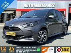 Grijs Gebruikt 2021 Toyota Yaris Hybrid Active Hatchback | € 19.500 (Eerlijke prijs)