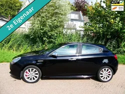 Zwart Gebruikt 2012 Alfa Romeo Giulietta Distinctive Hatchback | € 6.245 (Eerlijke prijs)