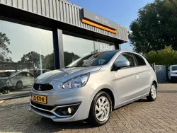 Licht grijs metallic Gebruikt 2019 Mitsubishi Space Star Active Hatchback | € 14.250 (Eerlijke prijs)
