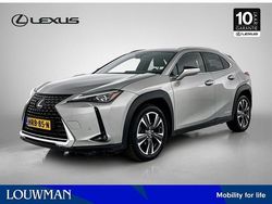 Grijs metallic Gebruikt 2019 Lexus UX 300e Luxury Line SUV | € 27.950