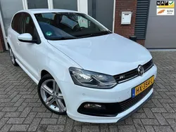 Wit, metallic lak Gebruikt 2016 VW Polo Edition Hatchback | € 11.750 (Eerlijke prijs)
