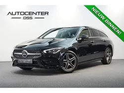Zwart Gebruikt 2021 Mercedes CLA250 Business Sedan | € 29.845 (Eerlijke prijs)