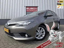Grijs Gebruikt 2017 Toyota Auris Touring Sports Stationwagen | € 13.495 (Eerlijke prijs)