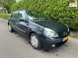 Groen Gebruikt 2005 Renault Clio II Dynamique Hatchback | € 1.650 (Eerlijke prijs)