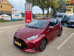 Rood Gebruikt 2021 Toyota Yaris Hatchback | € 18.950 (Eerlijke prijs)