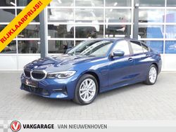 Blauw Gebruikt 2021 BMW 330e Comfort Edition Sedan | € 27.999