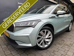 Groen (metallic) Gebruikt 2021 Skoda Enyaq iV SUV | € 19.750 (Goede deal)