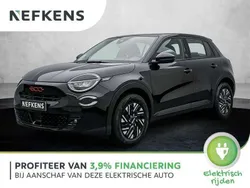 Zwart Nieuw 2024 Fiat 600E Red SUV | € 37.131