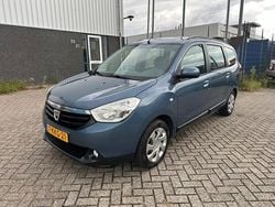 Blauw Gebruikt 2013 Dacia Lodgy Lauréate MPV | € 3.750