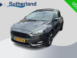 Grijs Gebruikt 2018 Ford Focus ST-Line Stationwagen | € 11.450 (Goede deal)