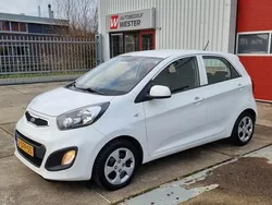Wit Gebruikt 2013 Kia Picanto Hatchback | € 5.750 (Iets duurder)
