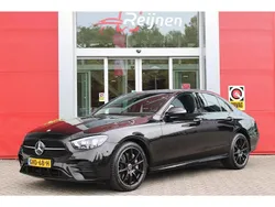 Zwart Gebruikt 2023 Mercedes E300 Business Sedan | € 53.900 (Goede deal)