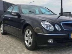 Zwart Gebruikt 2004 Mercedes E320 Avantgarde Sedan | € 11.000 (Duur)