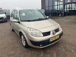 Beige Gebruikt 2006 Renault Scénic II MPV | € 995 (Eerlijke prijs)