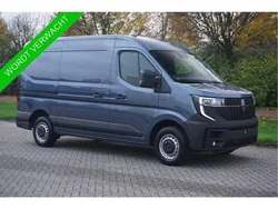 Blauw Nieuw 2024 Renault Master Van | € 37.350 (Eerlijke prijs)