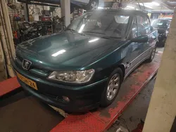 Groen Gebruikt 1997 Peugeot 306 Cabriolet Roland Garros Cabriolet | € 795