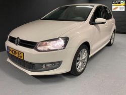 Wit Gebruikt 2010 VW Polo Highline Hatchback | € 6.999 (Eerlijke prijs)