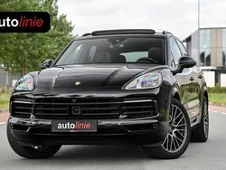Zwart Gebruikt 2018 Porsche Cayenne SUV | € 52.799 (Eerlijke prijs)